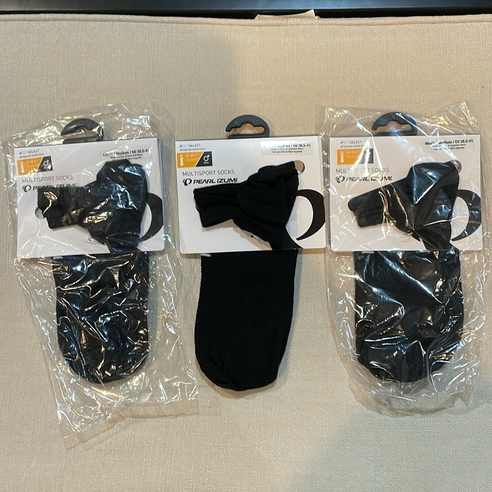 NWT Pearl Izumi Men’s Black Attack Three Pairs of No Show Socks, Size Medium
